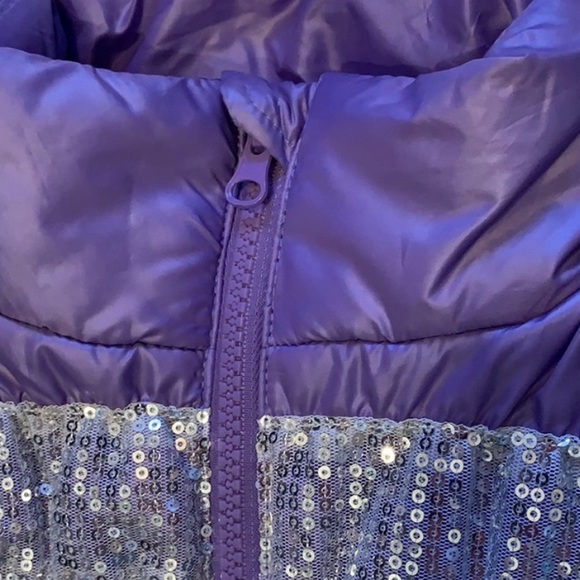 Girl’s Heart-n-Crush Puffer Sequined Vest Large (10/12) - Picture 10 of 14